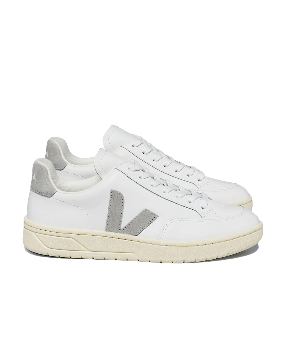 Veja -  V-12  LEATHER